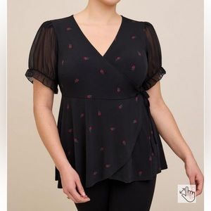 Torrid  Size 1 Knit Chiffon Puff Sleeve Surplice Top BNWT